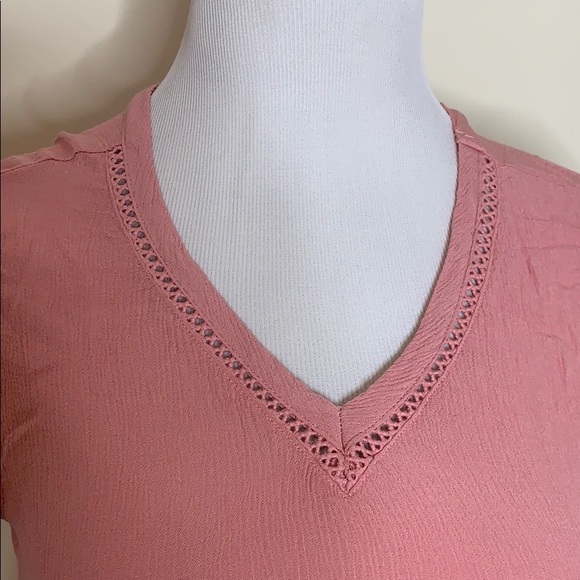 Buffalo David Bitton Blush Rose Top - Picture 2 of 8